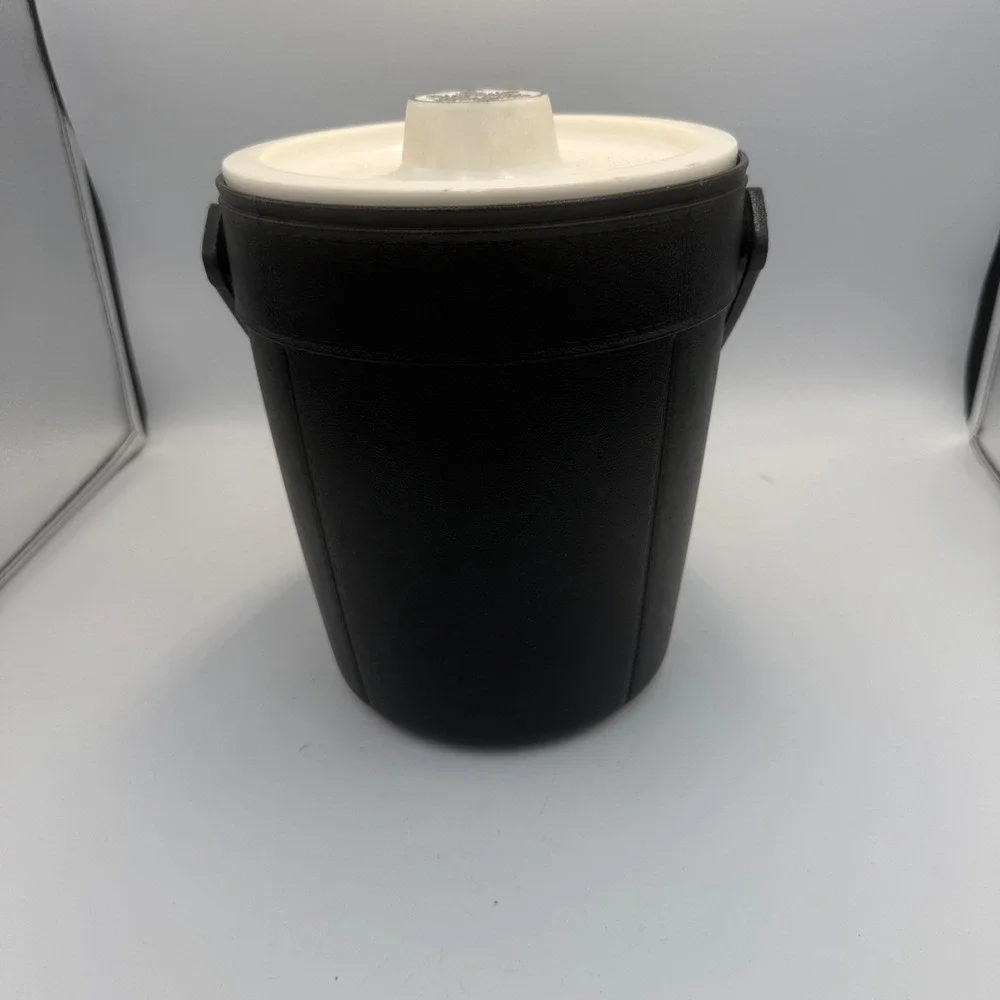 Vintage Rubbermaid Ice Bucket 2260 Black White Snowflake Lid MCM Barware 9in